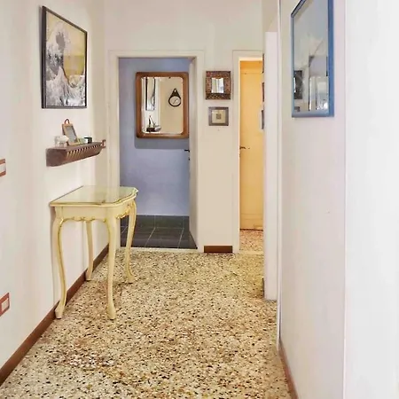 Apartment Bright Channel View